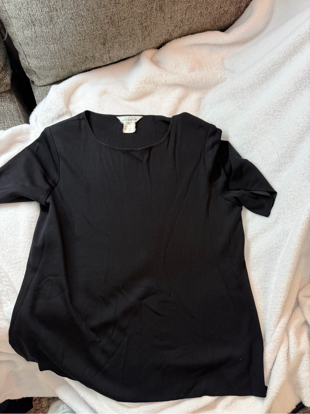 Misook Black Short Sleeve Scoop Neck Top